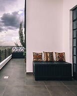 Skyhut Boutique House
