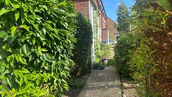 2BD Garden Hideaway in Lewes