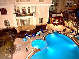 Giza palace hotel pyramids view
