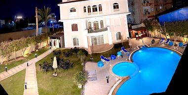 Giza palace hotel pyramids view