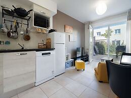 Cozy Beachside Villa in Serignan