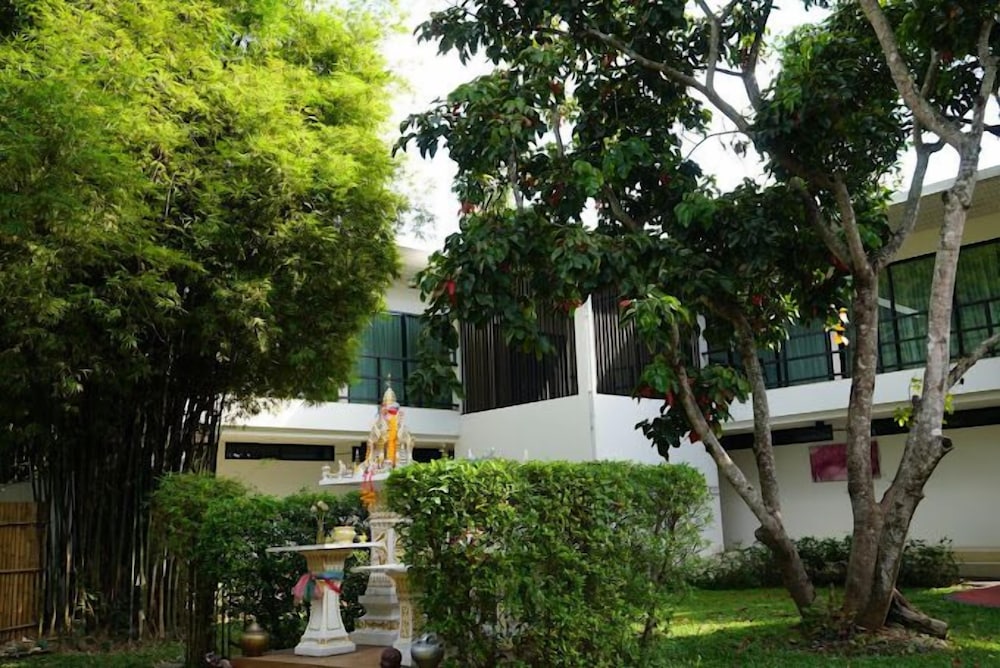 Mango Tree Resort