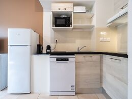 Cozy Retreat Near Serignan