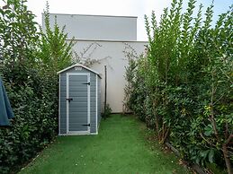 Cozy Retreat Near Serignan