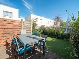 Sunny Villa Near Valras Beach