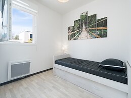 Sunny Villa Near Valras Beach