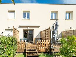 Apartment in Valras Plage With Parking