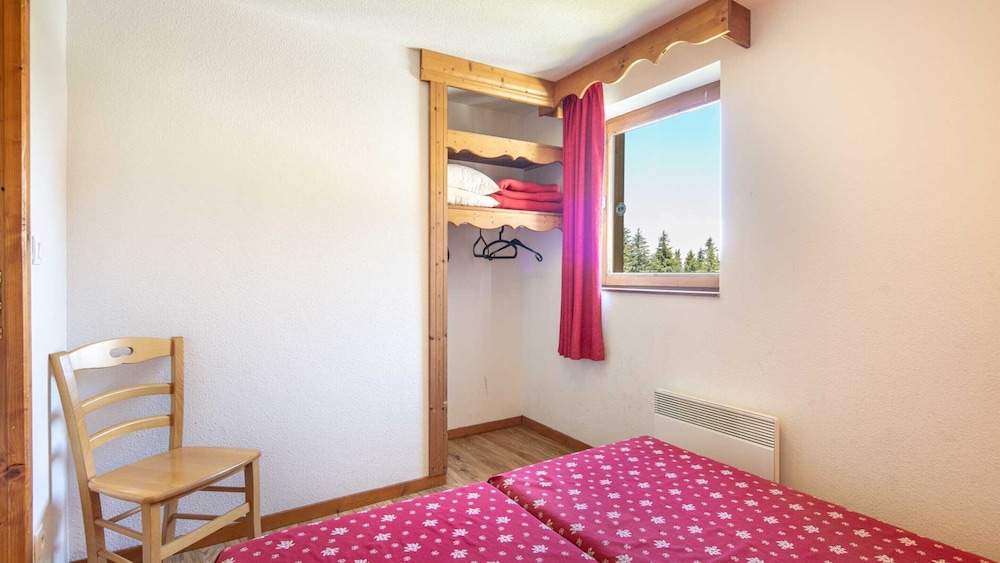 Apartment in Chamrousse With Mountain Views