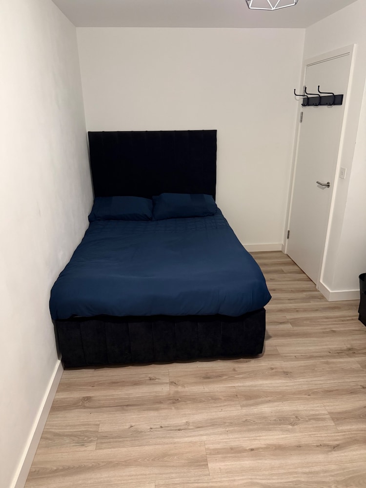 Cozy 1 bed Apartmrnt Luton Airport
