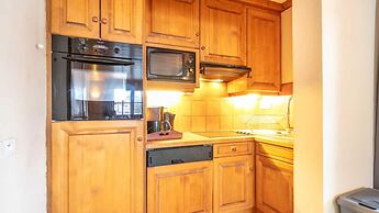 Stylish Apartment Near Slopes