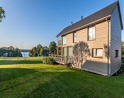 Sauna Villa by the Lake