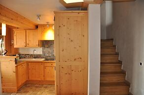 Spacious Retreat for 10 Guests