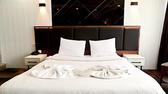 Lizbonia Suite Otel