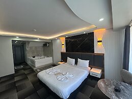Lizbonia Suite Otel