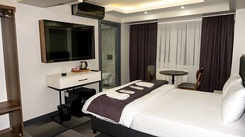 Lizbonia Suite Otel