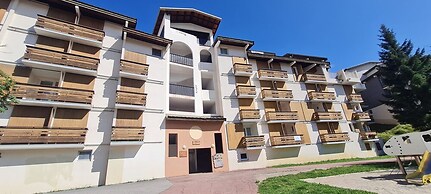 Alpine Stay Near Ski Slopes