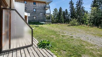 Mountain Hideaway for 4 Guests