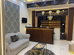 Giza Pyramids Boutique