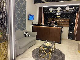 Giza Pyramids Boutique