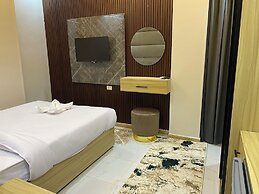 Giza Pyramids Boutique