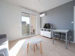 Seaside Stay for Two Guests