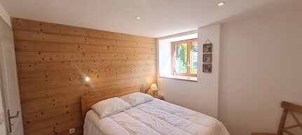 Spacious Chalet Near Ski Slopes