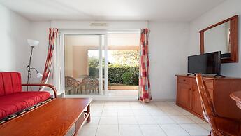 Sunlit Coastal Comfort