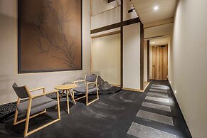 Hanasatomachi Machiya House