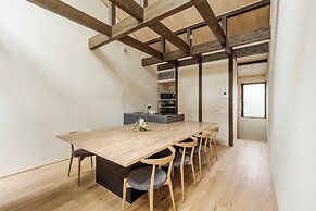 Hanasatomachi Machiya House