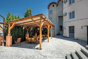 Victoria Hotel