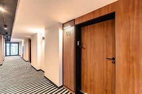 Comfortable Apartment With Balcony, Pool, Sauna