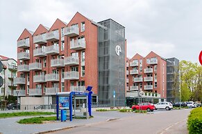 Comfortable Apartment With Balcony, Pool, Sauna