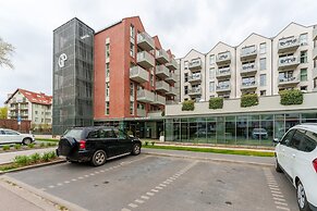 Comfortable Apartment With Balcony, Pool, Sauna