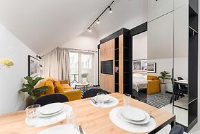 Comfortable Apartment With Balcony, Pool, Sauna