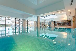 Comfortable Apartment With Balcony, Pool, Sauna