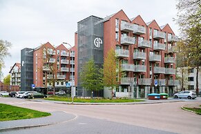 Comfortable Apartment With Balcony, Pool, Sauna