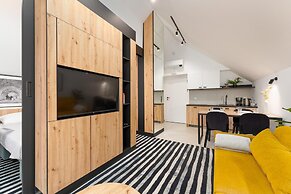 Comfortable Apartment With Balcony, Pool, Sauna
