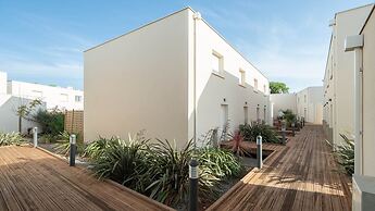 Spacious Villa by Valras Beach