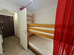 Bright Third-floor Apartment