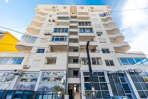 Studio With Amazing Sea View and Beach Access Durr s
