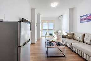 Studio With Amazing Sea View and Beach Access Durr s