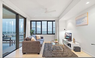 Zen By The Sea Pool - Balcony Dining - Seaview