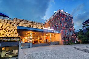 Sunday Hotel Arshika Sunset Road