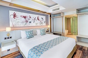 Sunday Hotel Arshika Sunset Road