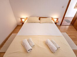Dolac Green Side Apartments