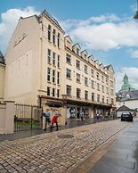 BREEZE Bergen City - Self-Service