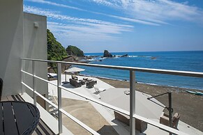 BEACH TERRACE KUSHIMOTO