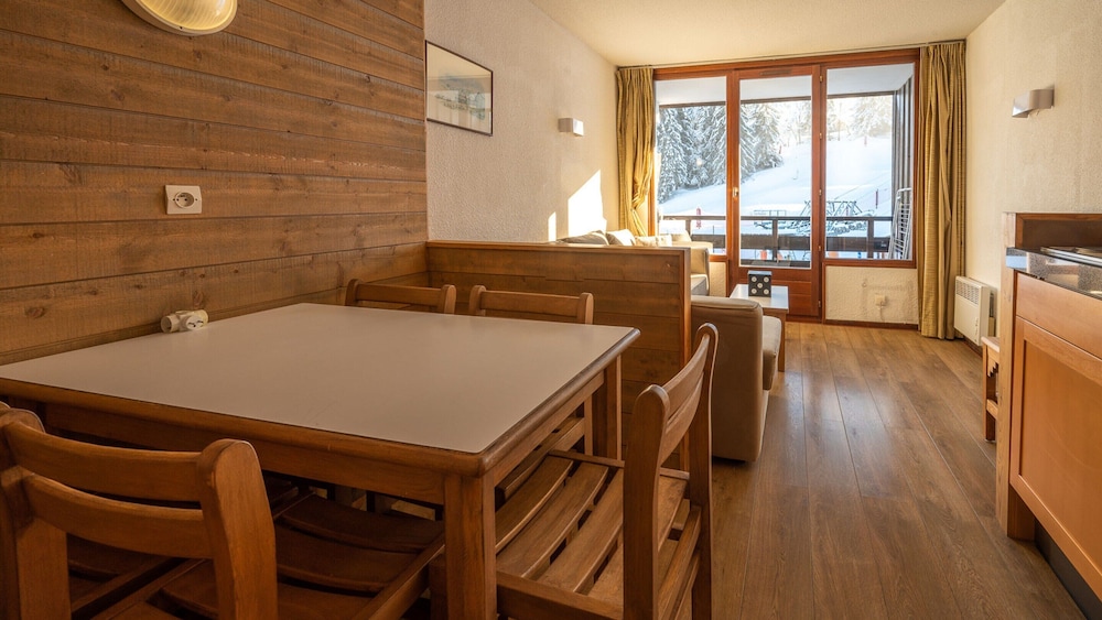Apartment in Morillon Near Ski Slopes & Beach