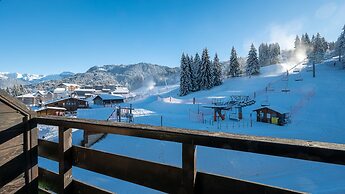 Apartment in Morillon Near Ski Slopes & Beach