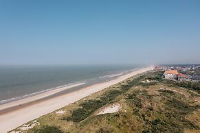 Penthouse in De Haan With Sea View